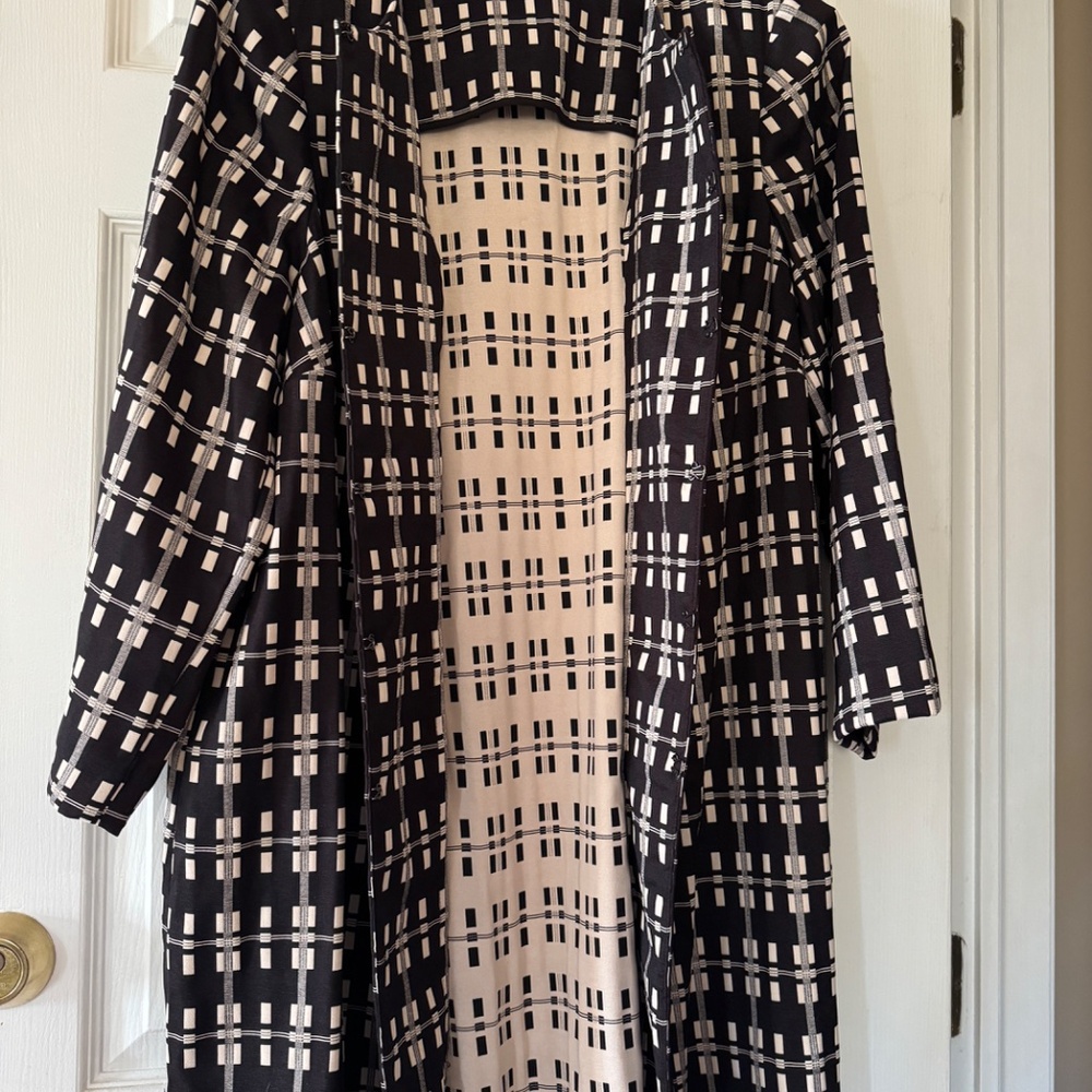 Plus size long jacket - Picture 4 of 5